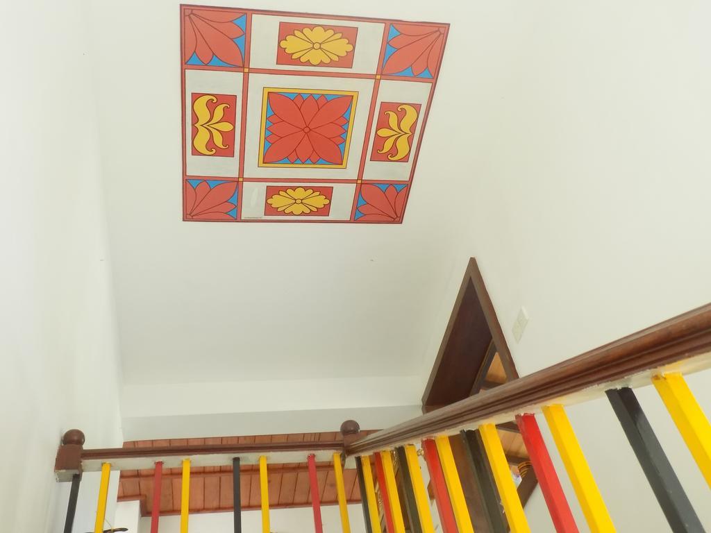מלון Kandyan מראה חיצוני תמונה